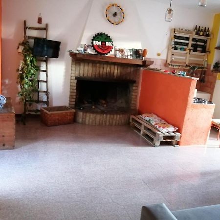 Umbria In Bike B&B Foligno Exterior foto